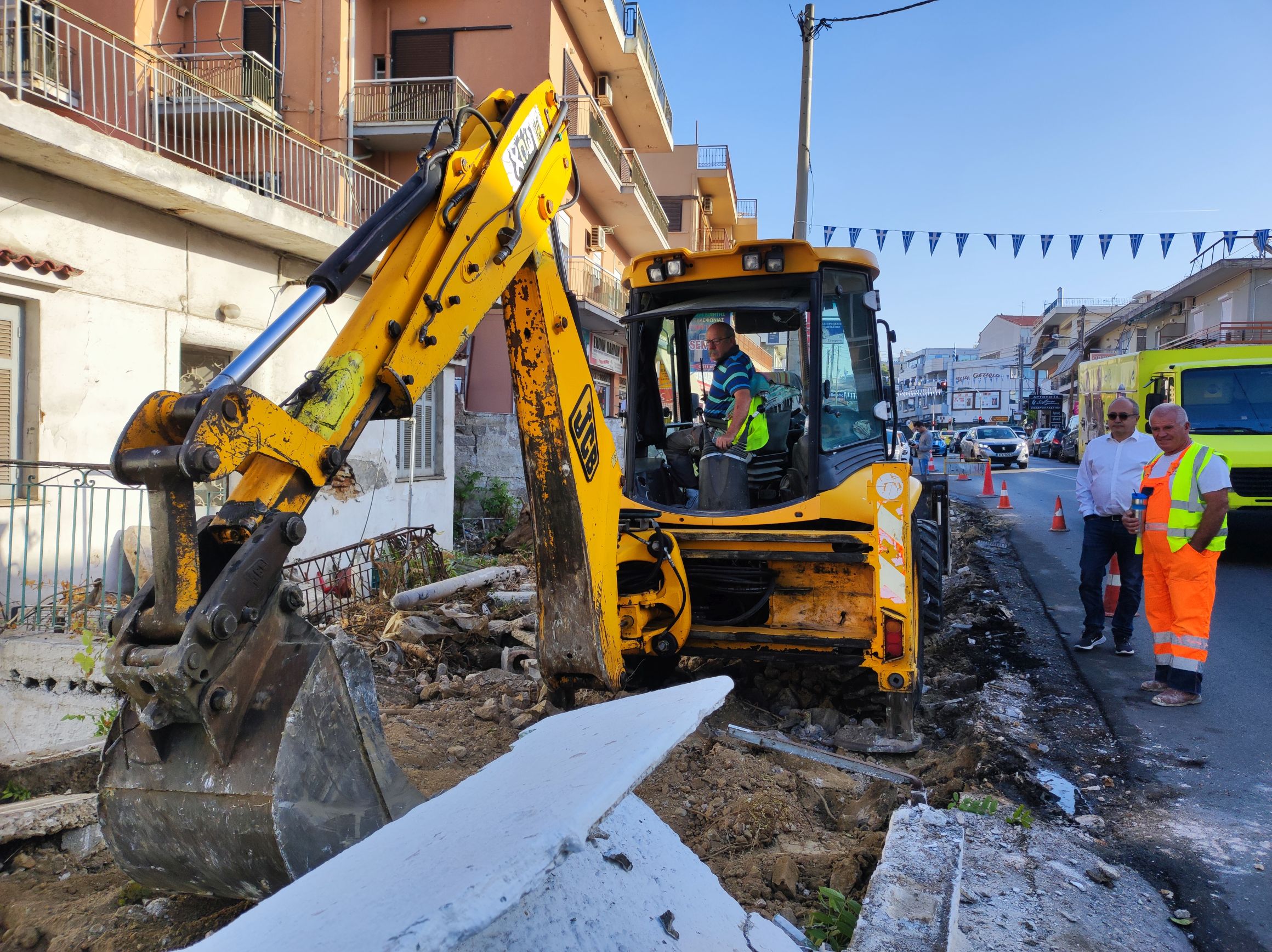 Λύση  δίνει η δημοτική αρχή του Νίκου Μπάμπαλου σε ένα από τα πιο επικίνδυνα κομμάτια της Λ. Ηρακλείου