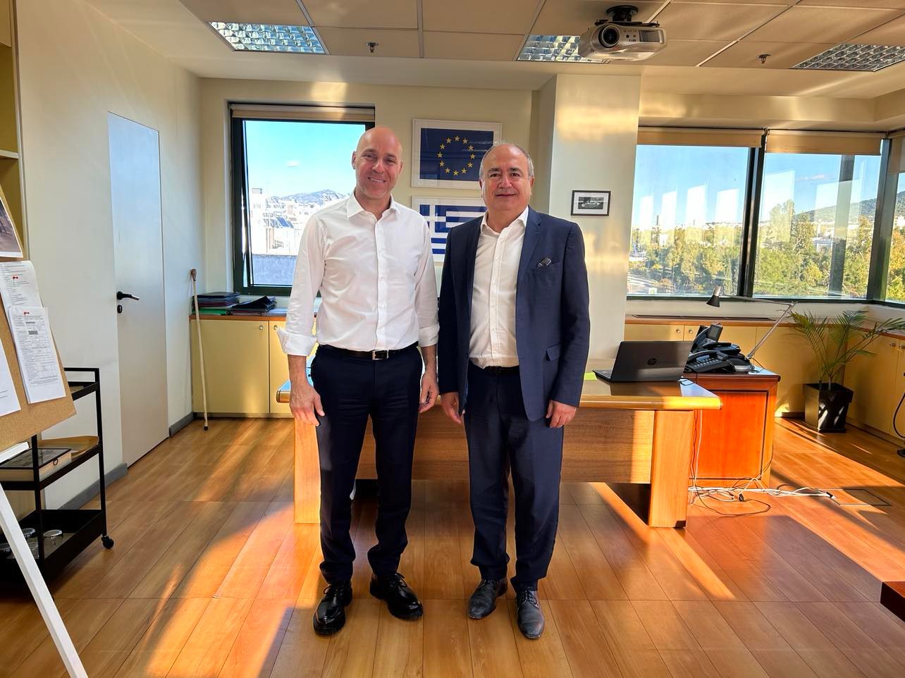 Ηράκλειο μια πόλη φιλική στο Περιβάλλον: για τη διαρκή εκστρατεία ενημέρωσε τον υφυπουργό Γ. Αμυρά ο δήμαρχος Ηρακλείου Αττικής Νίκος Μπάμπαλος