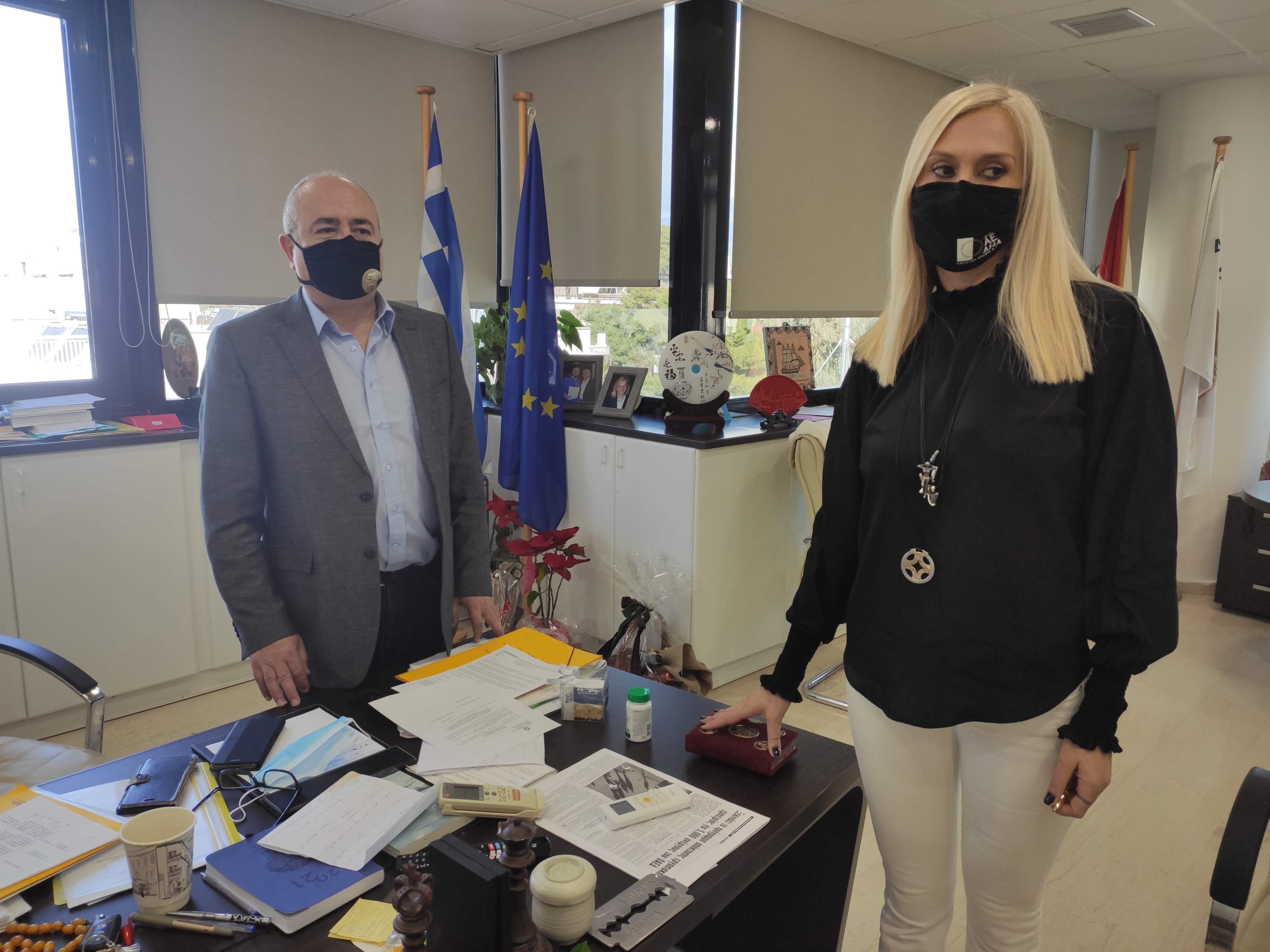 Η Έφη Κανλή ορκίστηκε δημοτική σύμβουλος στην θέση του Γιώργου Οικονομίδη