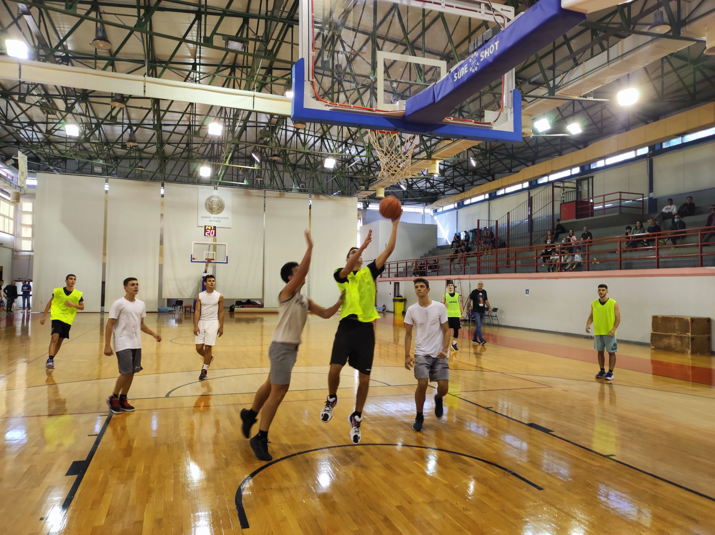 Τα παιδιά της πόλης νικητές του τουρνουά μπάσκετ του Δήμου Ηρακλείου Αττικής για την ενίσχυση των σχολικών εκδρομών 