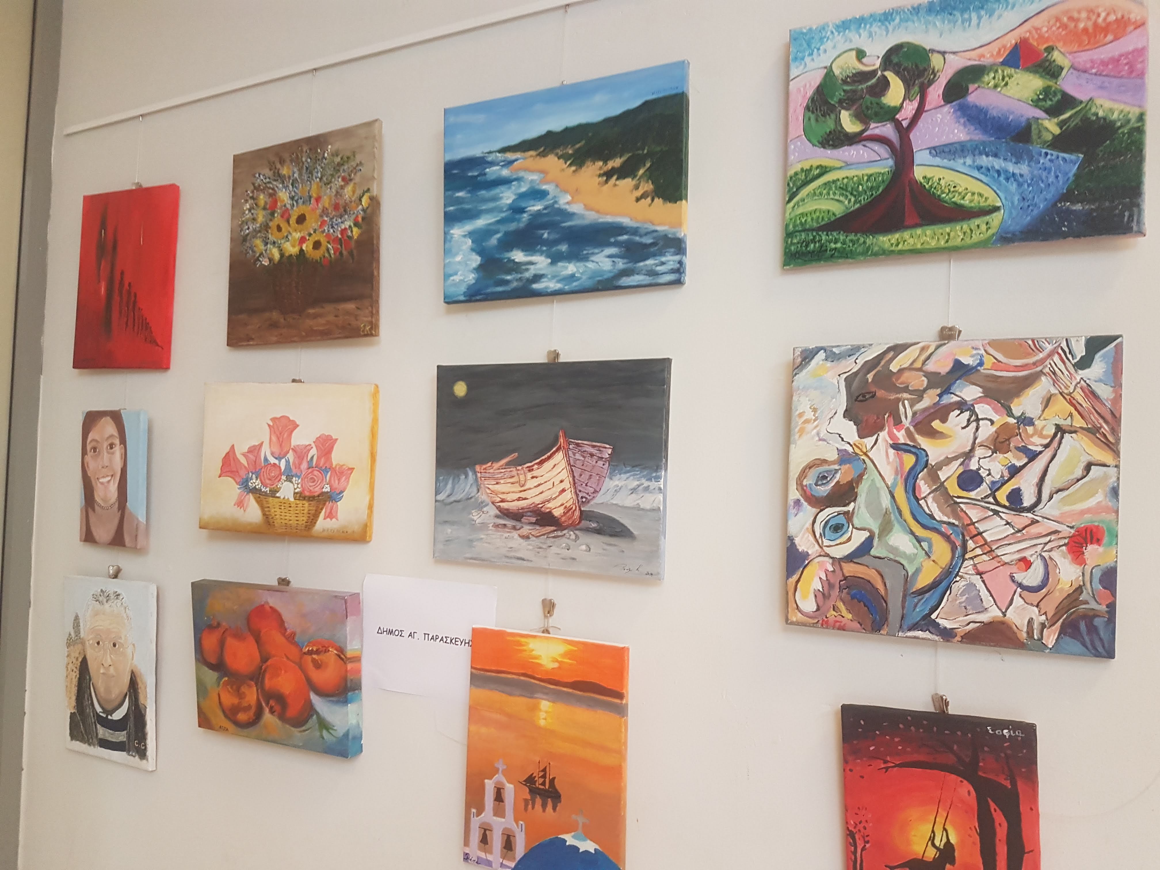 Με τις εξαιρετικές δημιουργίες δεκάδων καλλιτεχνών από τα ΚΑΠΗ της Αττικής ξεκίνησε η φετινή Art3Age