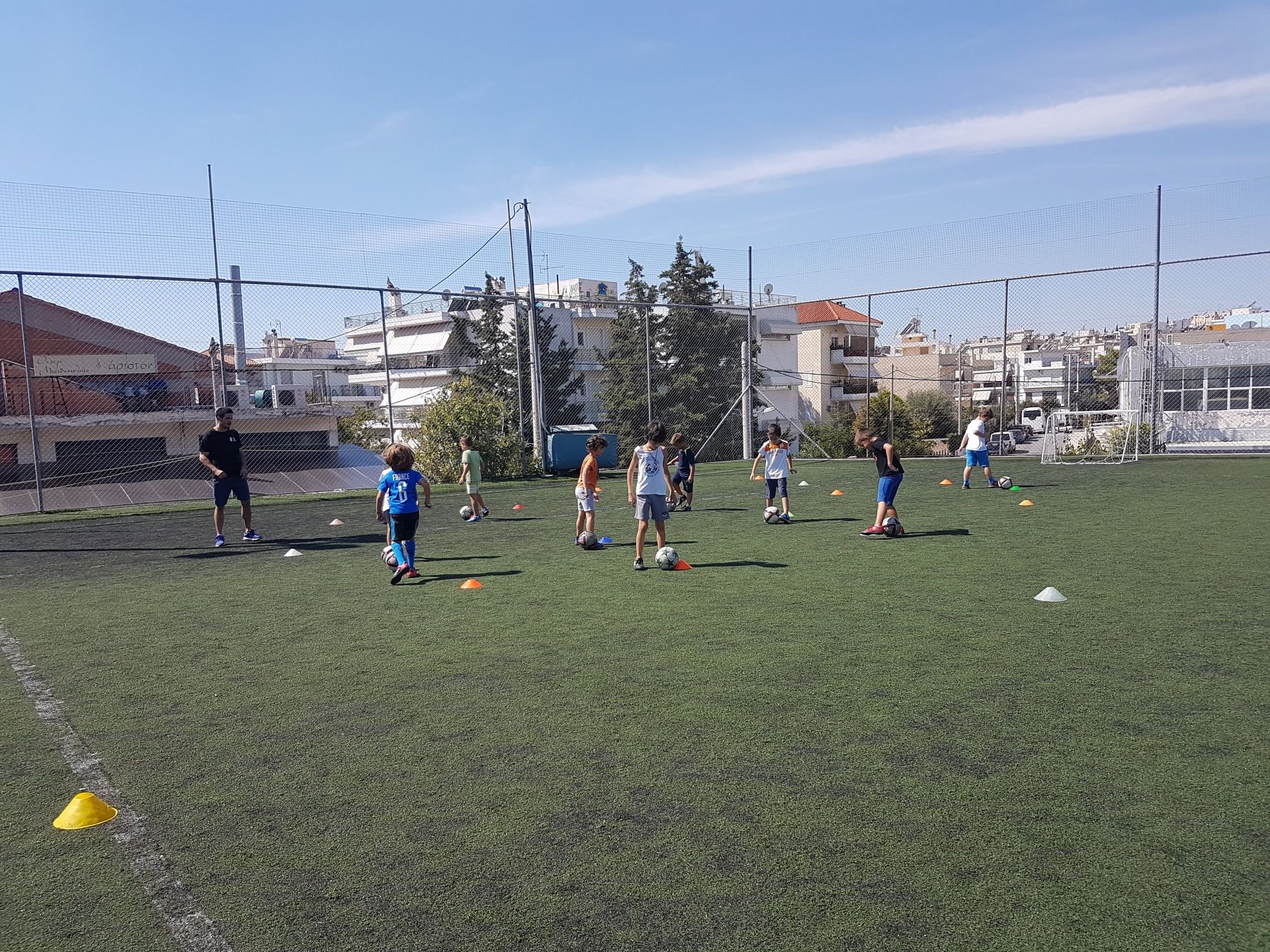 Προπονήσεις ποδοσφαίρου για παιδιά ειδικής αγωγής από τις Ακαδημίες του Δήμου Ηρακλείου Αττικής και τη δημοτική επιχείρηση ΚΕΑΕΔΗΑ
