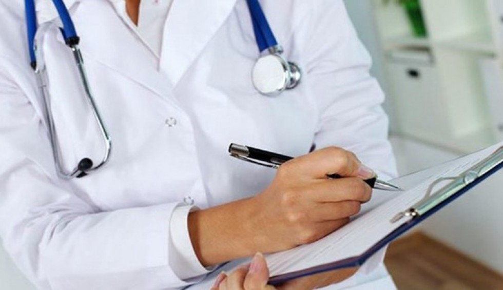 Δωρεάν προληπτικές εξετάσεις για HIV και Ηπατίτιδα από το Δήμο Ηρακλείου Αττικής στην κεντρική πλατεία της πόλης