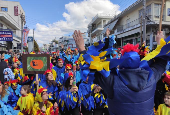 Ο Δήμος Ηρακλείου Αττικής πλημμύρισε χαρά και αποκριάτικο κέφι: χιλιάδες κόσμου στο 3ο Ηρακλειώτικο Καρναβάλι